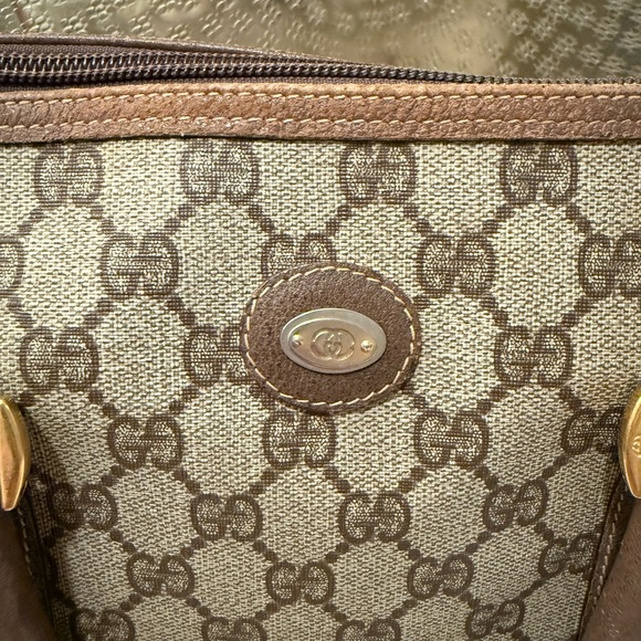 Gucci Brown Satchel with Iconic GG Monogram - Picture 2 of 15